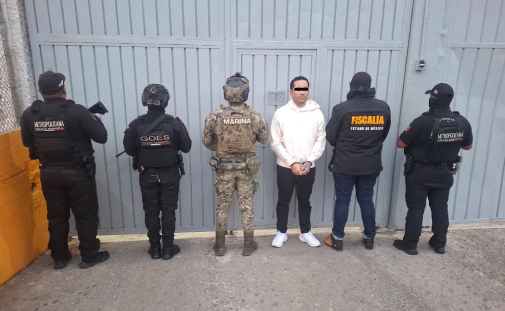 La captura es resultado del trabajo coordinado entre el Grupo de Operaciones Especiales, la Marina y la Fiscalía General de Justicia del Edomex. Foto Especial