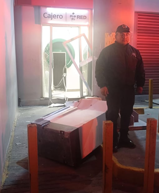 La pronta intervención de la policía impidió el robo. Foto. Especial