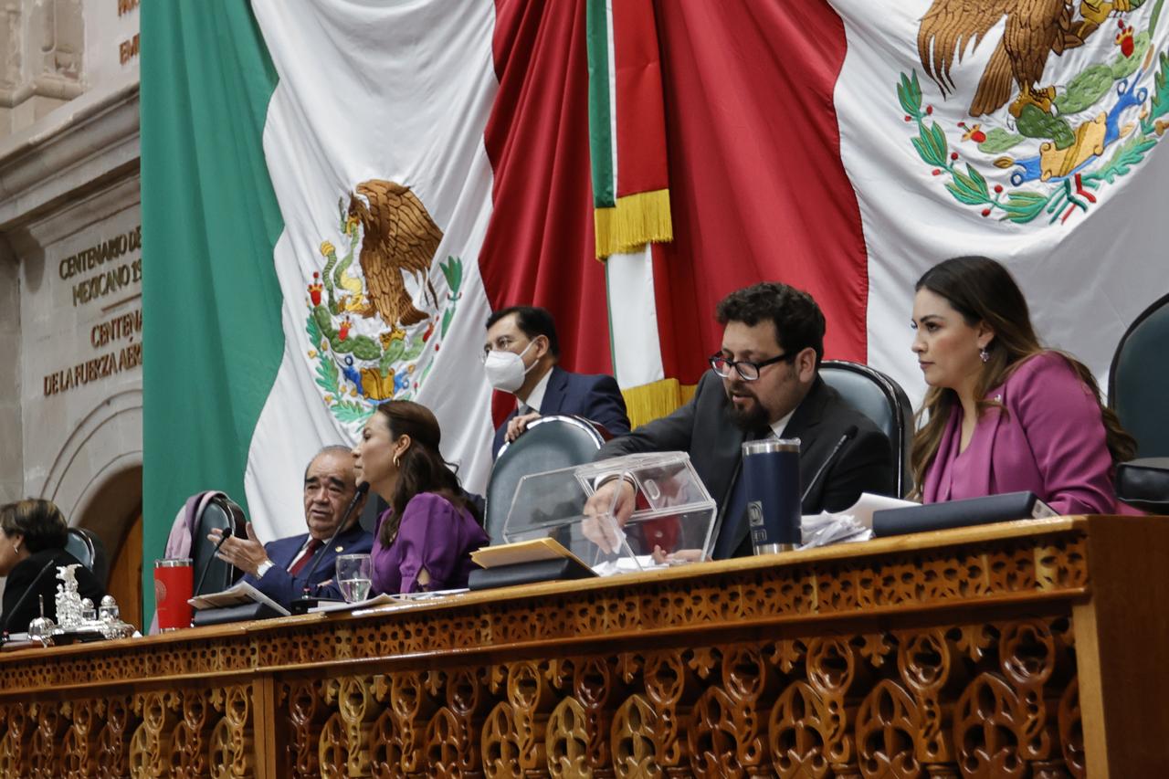 Con 55 votos a favor y 20 votos en contra, el Pleno del Congreso Local aprobó su listado de 201 aspirantes a cargos del Poder Judicial. Foto: Jorge Alvarado / El Universal Estado de México