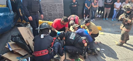 Seis heridos, incluida una menor, tras choque por posible falla de frenos en San Pedro Xalostoc