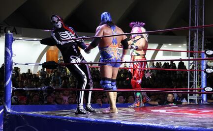 El Salón Rojo explota con la Lucha Libre AAA en Toluca