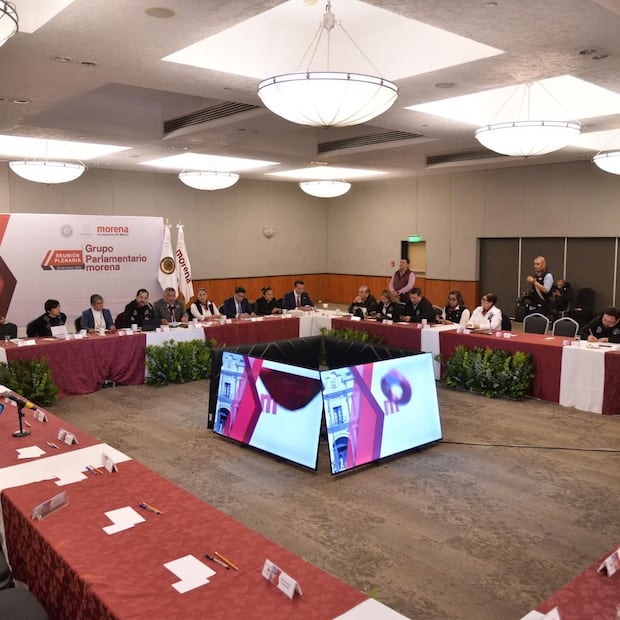 En el encuentro también participó la dirigente estatal, Luz María Hernández, quien subrayó la importancia de ampliar y blindar los programas sociales en el estado. Foto Especial