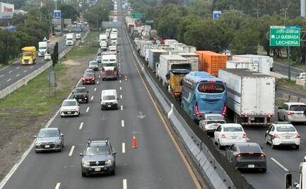 ¡Sal con tiempo! Mantenimiento en la carretera México-Querétaro ocasiona filas de autos en varios kilómetros 
