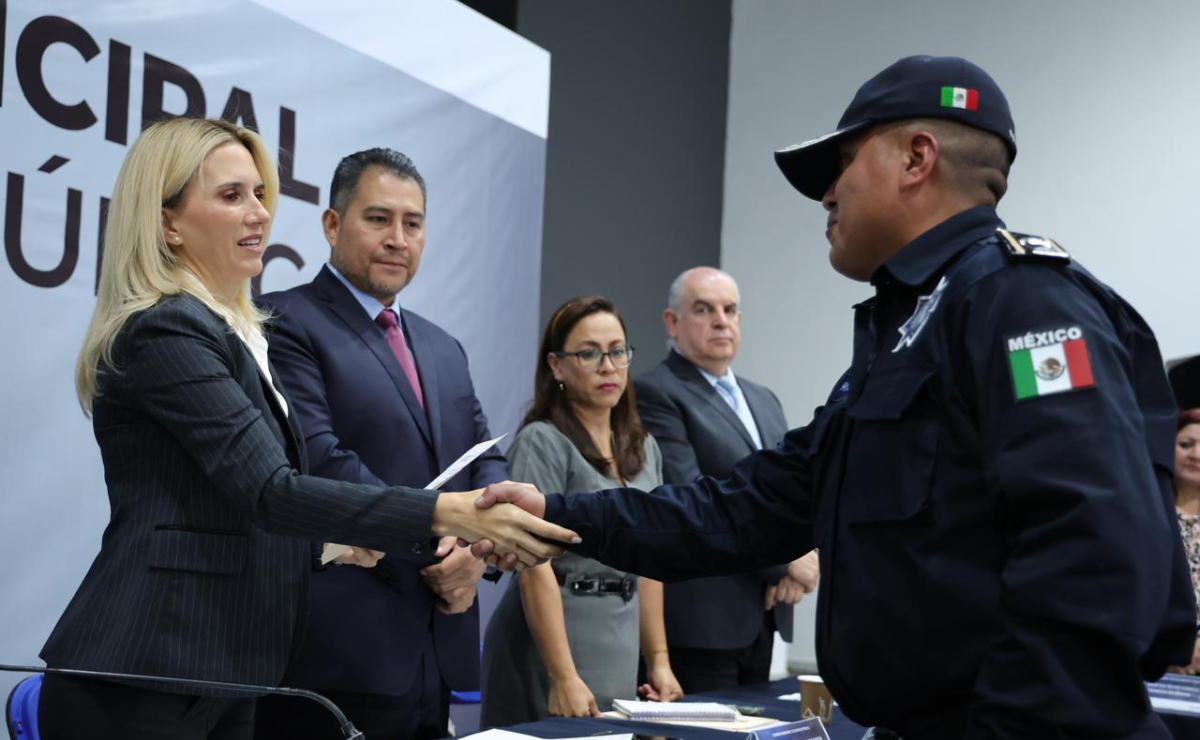 Huixquilucan marca un hito en seguridad pública con el 100% de su policía certificada, garantizando una fuerza confiable y capacitada para proteger a la ciudadanía Foto: Especial