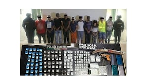 Caen 10 en Valle de Chalco con armas, drogas y motos; los investigan por un doble homicidio