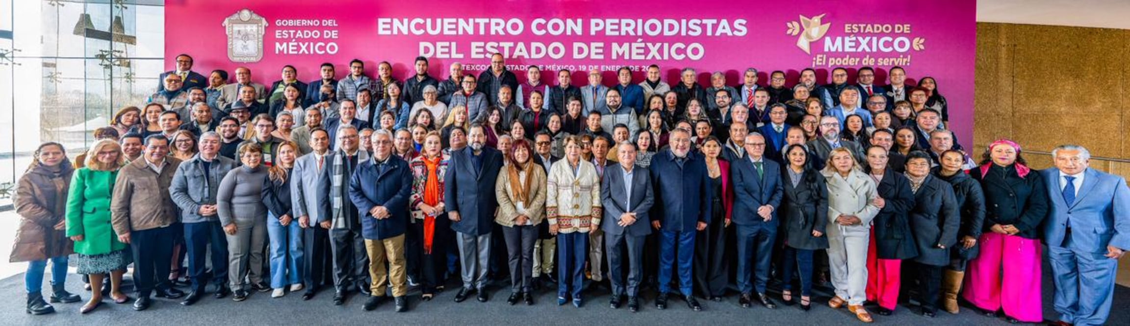 Durante su diálogo con comunicadores del Valle de México y la Región de los Volcanes, Delfina Gómez Álvarez destacó que el promedio de homicidios diarios en la entidad bajó un 54% entre 2024 y 2025. Foto Especial