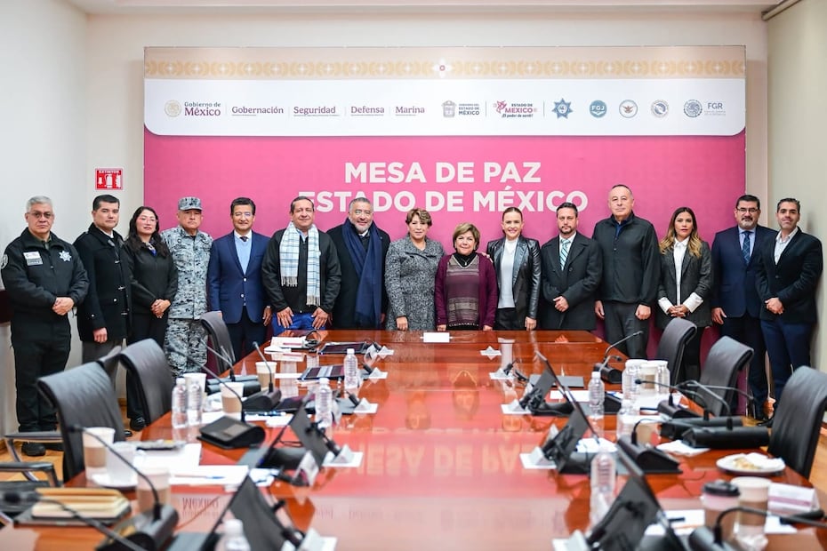 La gobernadora Delfina Gómez encabeza la segunda Mesa de Paz del 2026 junto a autoridades federales en el C5 de Toluca. Foto Especial