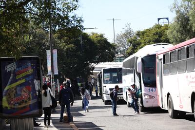 Carteristas comenten hasta 10 robos al día en la zona de tablajeros, en Toluca