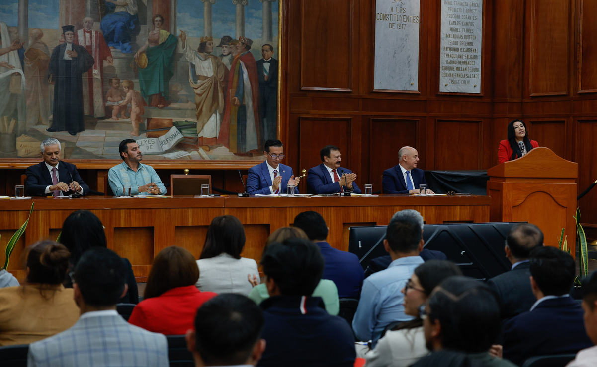 La diputada Martha Azucena Camacho Reynoso subrayó que la innovación y la promoción comercial representan dos pilares fundamentales para el éxito. Foto: Arturo Hernández / El Universal Estado de México.