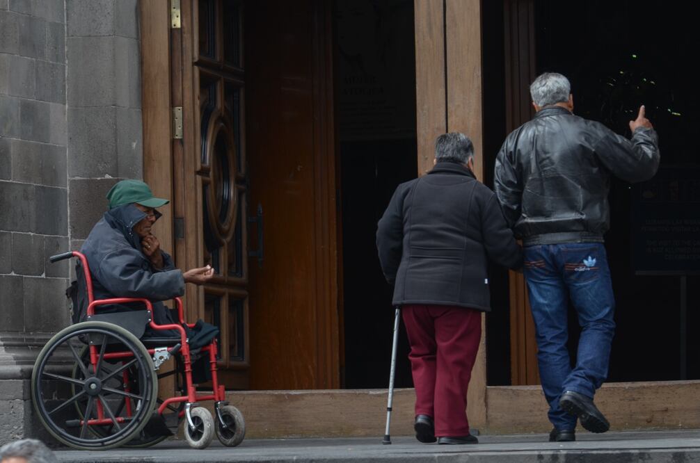 En el Estado de México, 95 mil personas con discapacidad para caminar enfrentan la pobreza. Foto Arturo Hernández