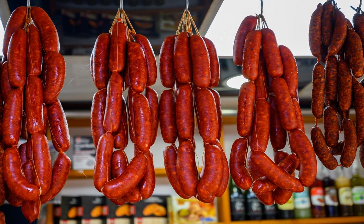 Más que un simple embutido: las claves para entender la personalidad del chorizo y la longaniza. Foto: 123RF