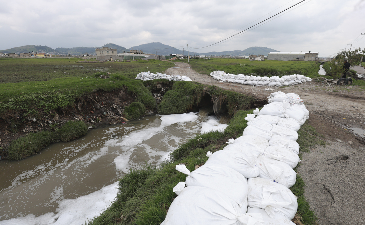 Lluvias afectan a 100 familias que habitan a un costado del río Verdiguel en San Cristóbal Huichochitlán / Foto Alejandro Vargas