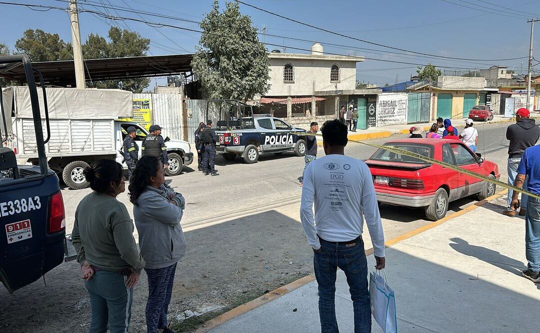 Los tripulantes de una camioneta de reciclaje fueron acribillados en la carretera Ayotzingo. Foto: Especial