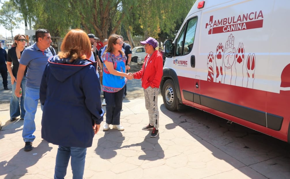 La alcaldesa Azucena Cisneros supervisó el equipo médico que operará en las próximas Jornadas de Esterilización Masiva. Foto Especial
