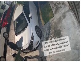 Video: Así roban un auto a empujones en Cuautitlán