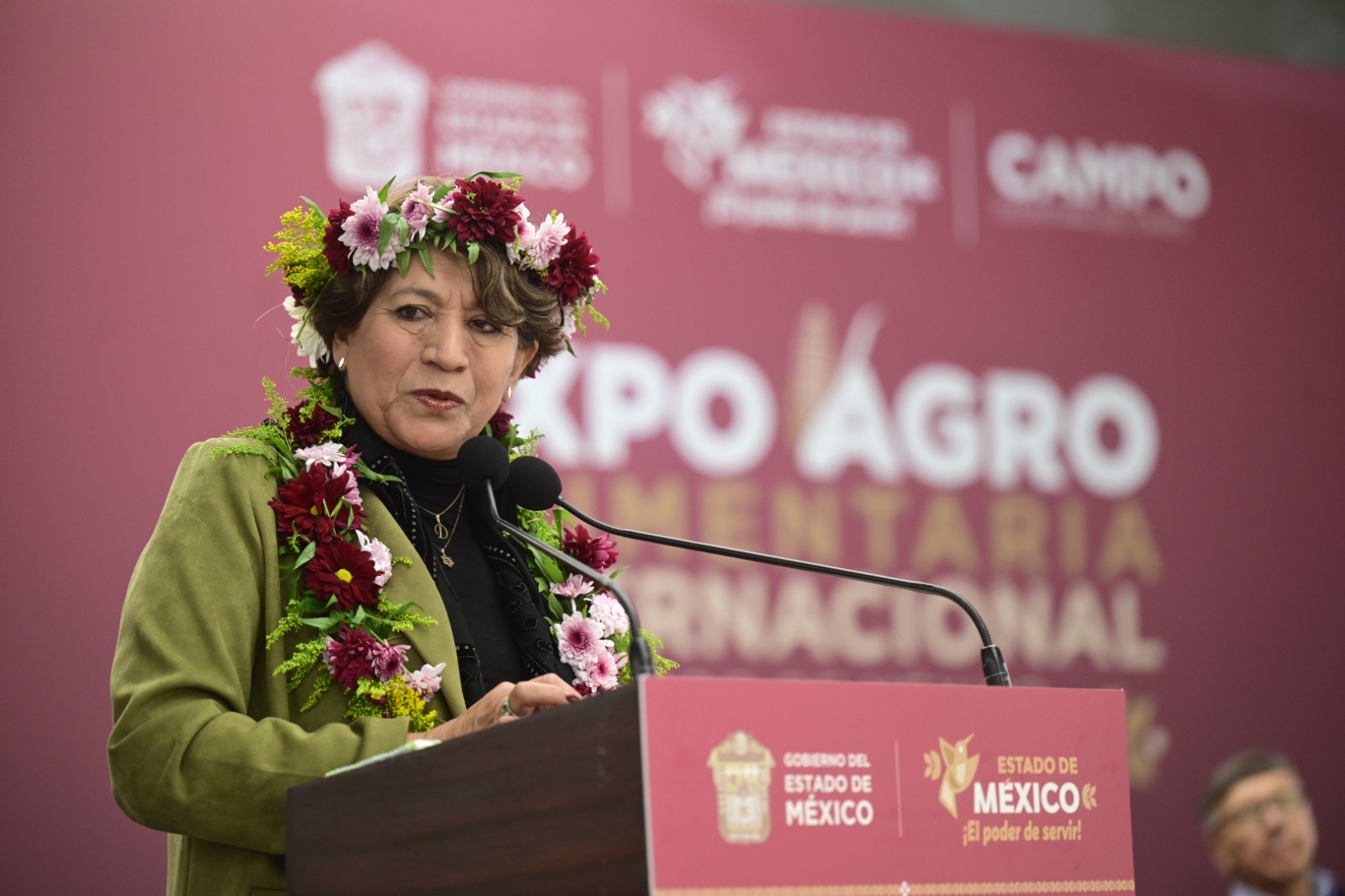 La gobernadora Delfina Gómez Álvarez estuvo en la inauguración del evento. Foto Especial