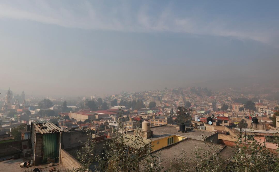 Un reporte revela un aumento del 13% en los casos de asma en Toluca debido a la contaminación del aire durante el primer trimestre de 2025.
Un reporte revela un aumento del 13% en los casos de asma en Toluca debido a la contaminación del aire durante el primer trimestre de 2025. Foto: Alejandro Vargas