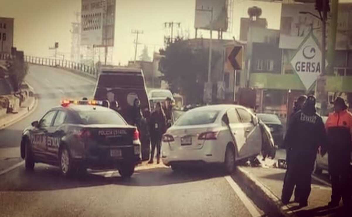 Fallece conductor en Paseo Tollocan tras impactar su auto contra muro de contención