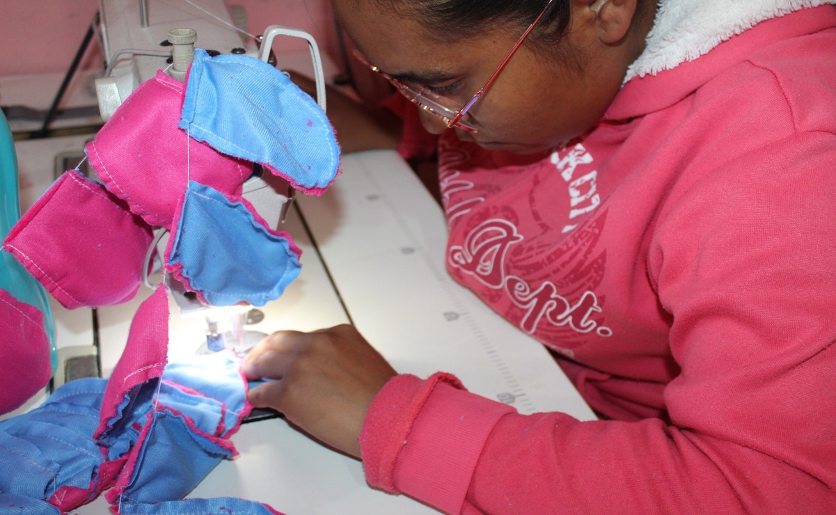 Los precios de los muñecos varían según el tamaño y la figura / Foto: Karen Aldama