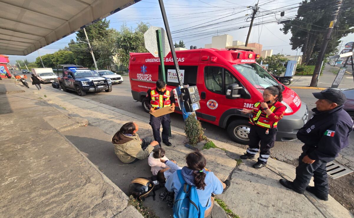 Tragedia en Toluca: Familia es impactada en su motocicleta por auto que se dio a la fuga