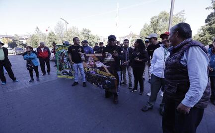 Sonideros se manifiestan para mantener los viernes de baile en la Alameda de Toluca