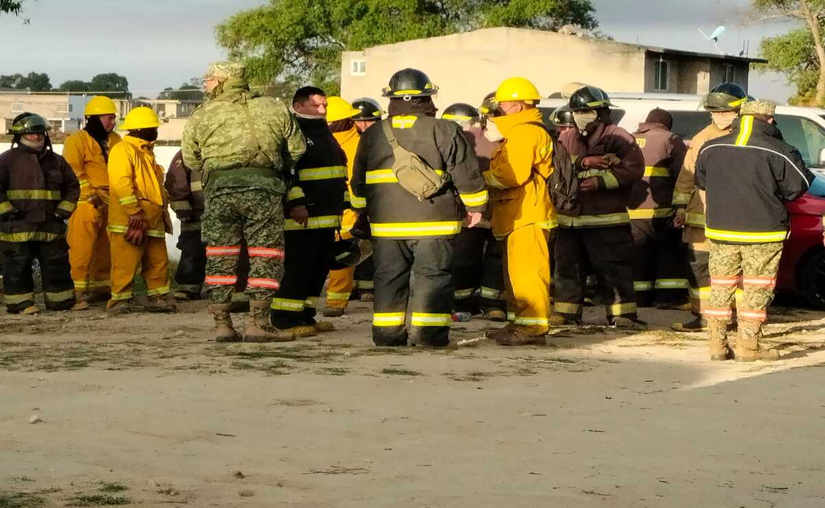 Bomberos de Xonacatlán son apoyados por cuerpos de emergencia de diferentes municipios / Foto Karen Aldama
