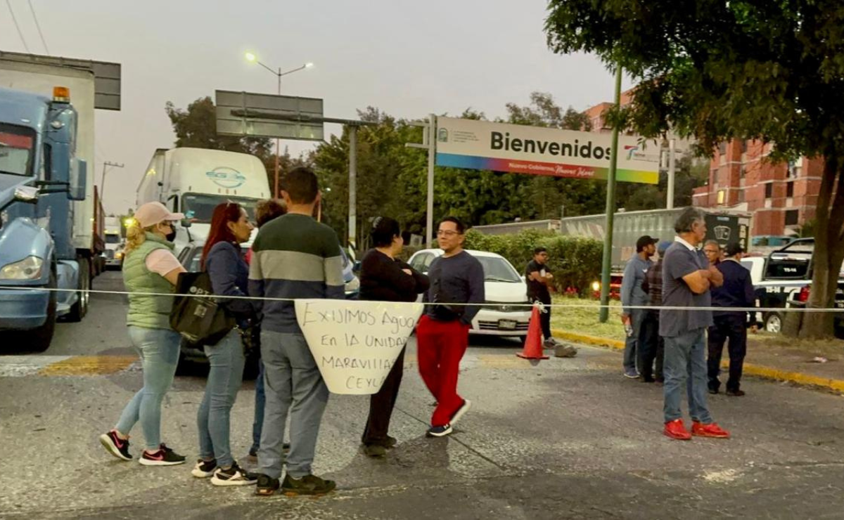 Vecinos de Maravillas Ceylán protestan en Tlalnepantla exigiendo agua. Foto: Especial