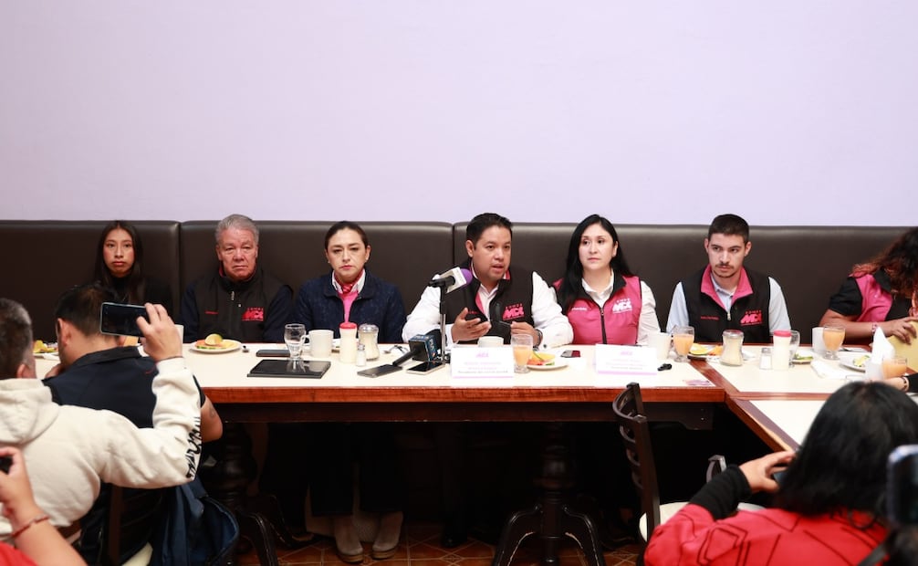 El partido Somos MX Edomex acusó que figuras como "Coordinadores de la Defensa de la Transformación", "Coordinadores del Cambio" y "Defensores de México" representan una simulación para posicionar perfiles antes del inicio legal del proceso electoral. Foto Alejandro Vargas / El Universal
