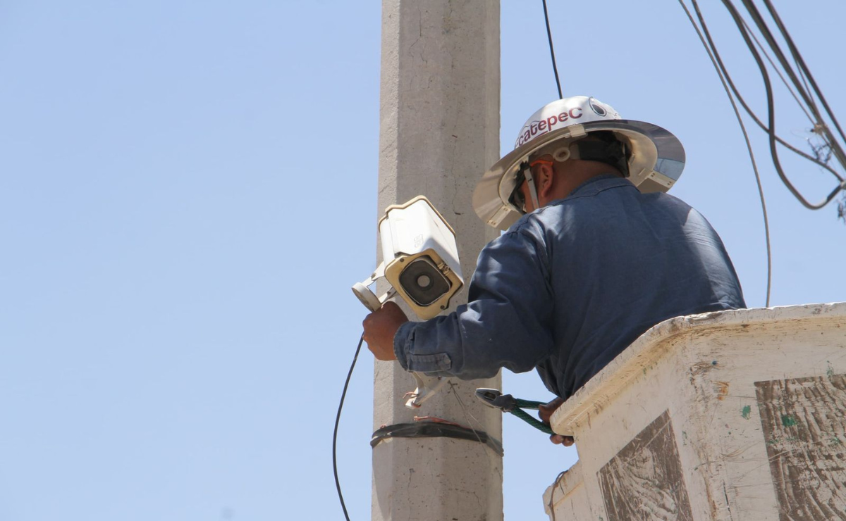 Cámaras ilegales retiradas de la vía pública en Ecatepec, utilizadas presuntamente para actividades de "halconeo". Foto: Especial