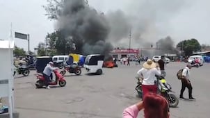 Mototaxistas bloquean la Texcoco-Lechería; protestan contra regularización en Atenco