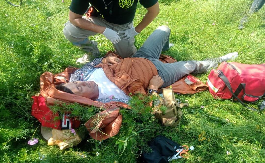 El hombre sufrió una caída en la Sierra de Tepotzotlán FOTO: Especial