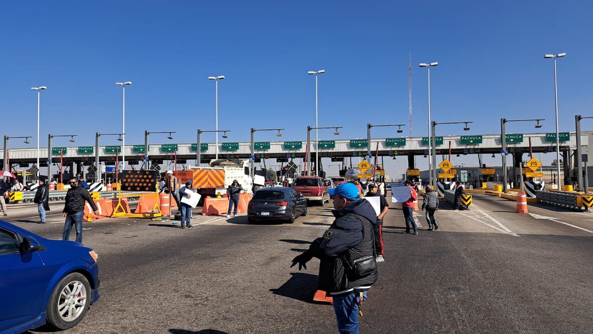 Los automotores particulares, transporte público y de carga pueden pasar de manera gratuita. Foto Especial