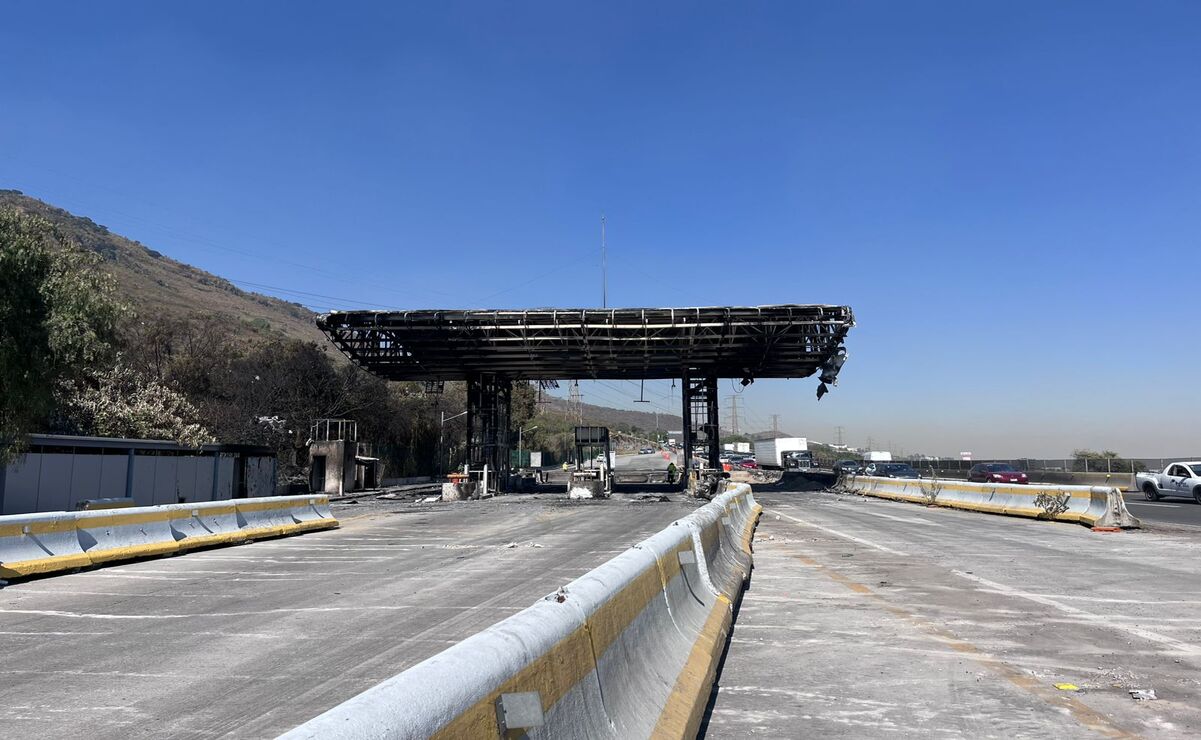 El accidente causó la muerte del chofer de la unidad de PEMEX / Foto Arturo Contreras