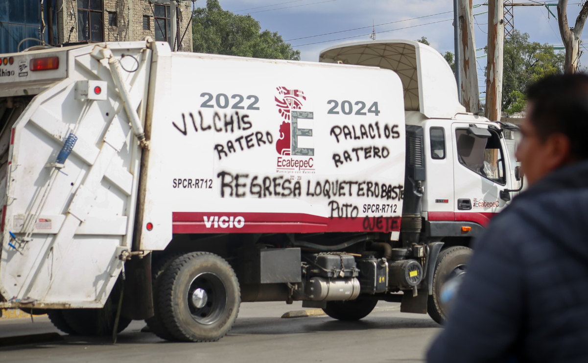 El bloqueo de camiones en Toluca causa caos en la circulación vehicular Foto: Luis Camacho|El Universal Estado de México