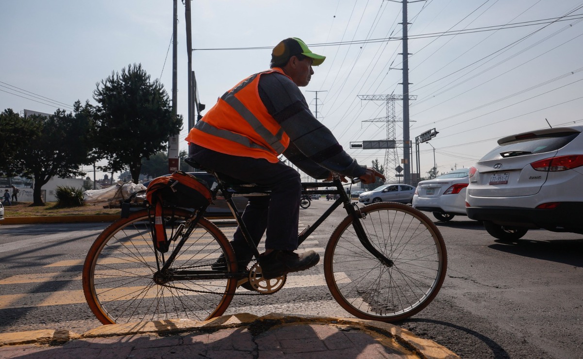 En Metepec la situación es particularmente crítica, pues no existe infraestructura ciclista funcional / Foto: Arturo Hernández