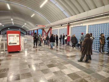 Vecinos de Tultepec liberan torniquetes en estación Teyahualco del Tren Felipe Ángeles