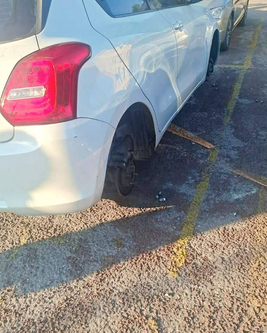 El robo ocurrió en una unidad localizada en la calle Los Perales Poniente, frente a la Escuela Preparatoria Anexa a la Normal de Cuautitlán Izcalli. Foto: especial