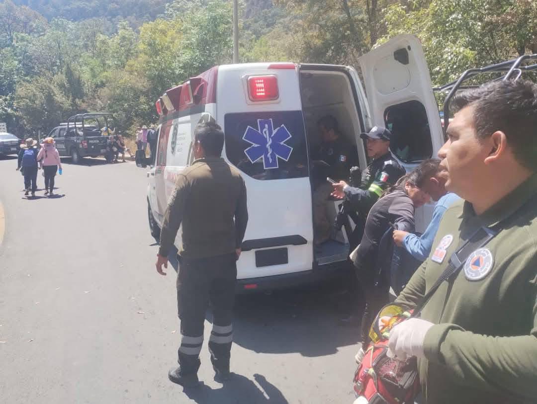 Malinalco: Accidente carretero Santiago-Chalma; 1 muerto y 17 heridos