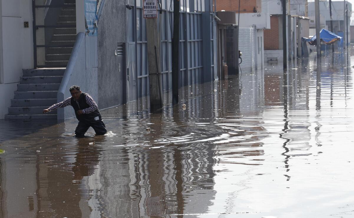 Parque industrial Toluca-Lerma sigue bajo el agua 24 horas después de las fuertes lluvias