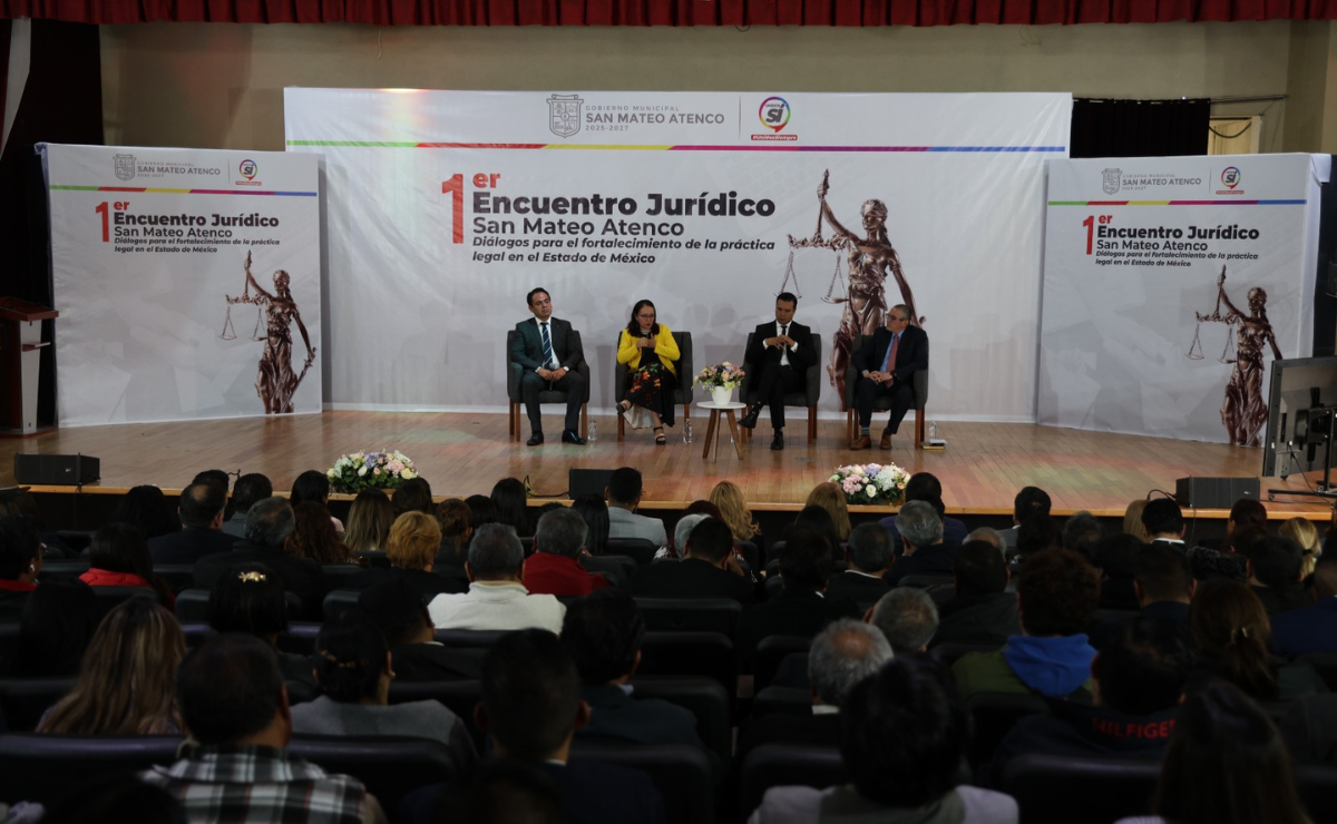 Juristas del Estado de México se congregaron en San Mateo Atenco para dialogar sobre el futuro de la justicia y su compromiso con los derechos humanos. Foto: Sergio García