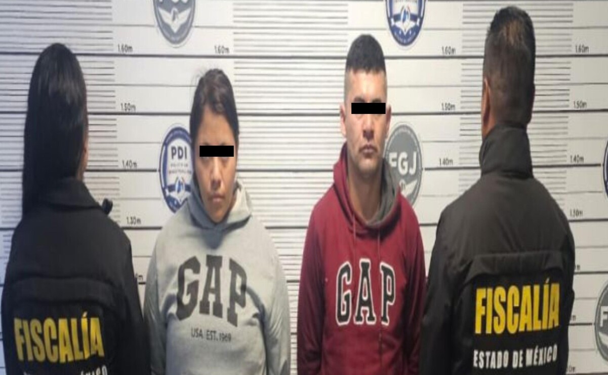 Durante la diligencia realizada en un domicilio en Toluca, fueron hallados y asegurados dos probables implicados en delitos contra la salud. Foto: Especial