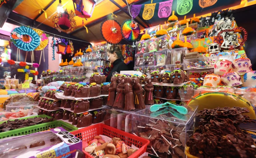 Feria del Alfeñique deja derrama de 2 mil 200 millones