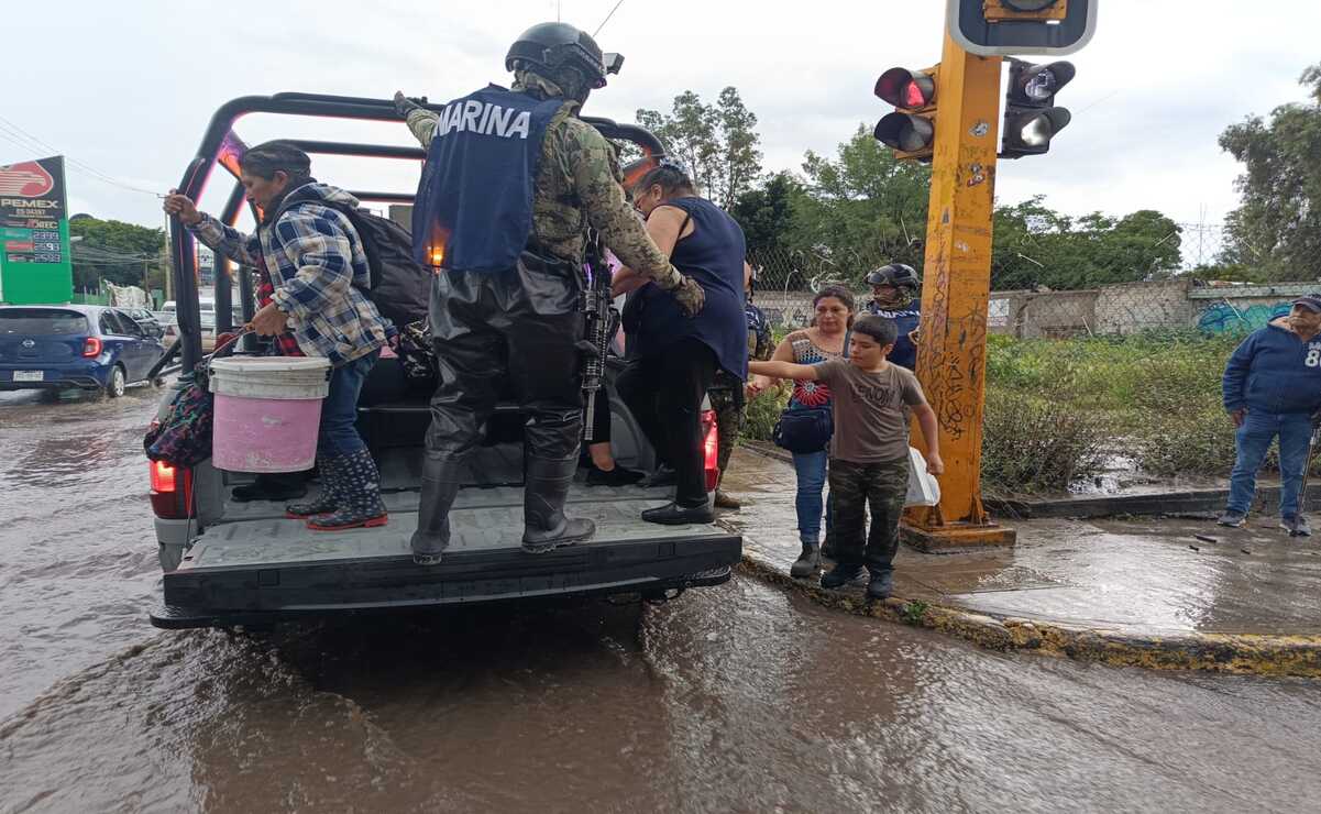 Ecatepec activa Operativo Tormenta y Plan Marina tras intensas lluvias: Despliegan 300 trabajadores