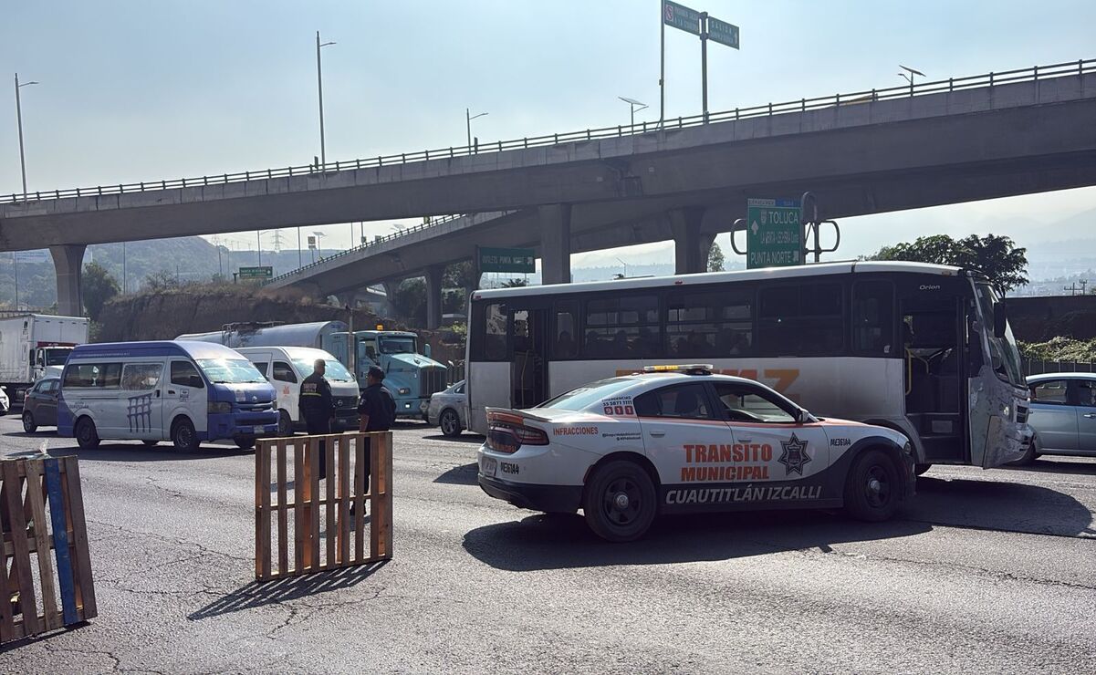 Se registró un conato de bronca con automovilistas que van a la CDMX / Foto Arturo Contreras