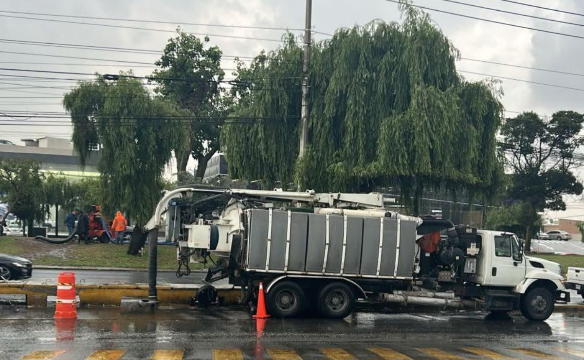 Ante el inicio de la temporada de lluvias en Metepec, el alcalde Fernando Flores Fernández pide a la ciudadanía no tirar basura para evitar inundaciones. Foto: Especial