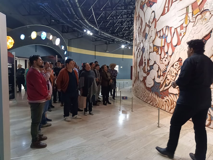 El planetario municipal cuenta con obras del muralista mexicano Ariosto Otero Reyes. Foto Especial