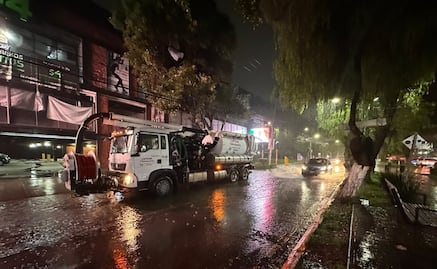 Inundaciones y caos vial en Tlalnepantla, Tultitlán y Cuautitlán Izcalli tras fuerte tormenta dominical