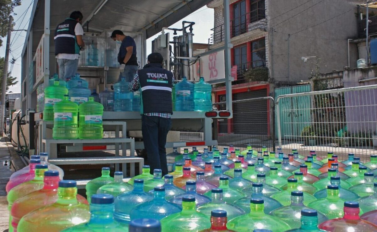 ¿Cómo acceder al servicio gratuito de llenado de garrafones de agua en Toluca?