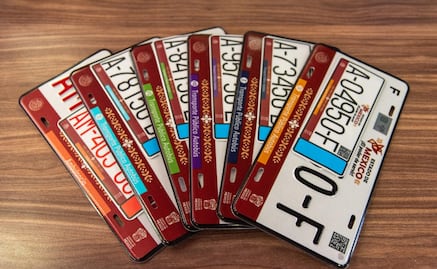 Renovación de placas de transporte público: Colores por región y sedes de trámite