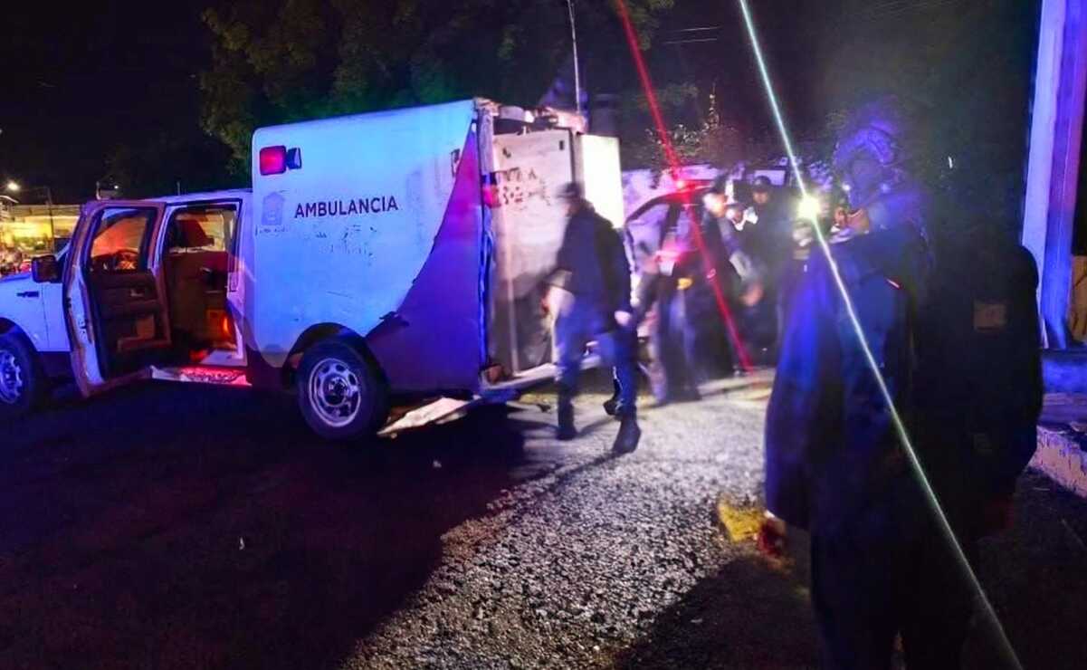 Personal del área de homicidios de la FGJEM realizaron las diligencias de ley y ordenaron el levantamiento y traslado del cuerpo. Foto: Especial